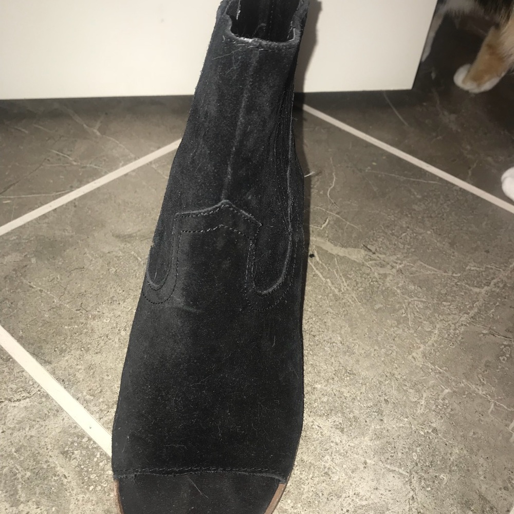 dolce vita black open toe bootie